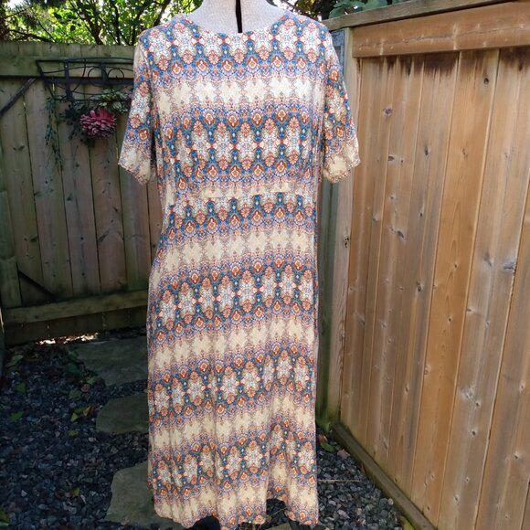 Handmade Boho Dress 42" Bust 38" Waist Rayon Mennonite Cape Modest - Picture 9 of 9